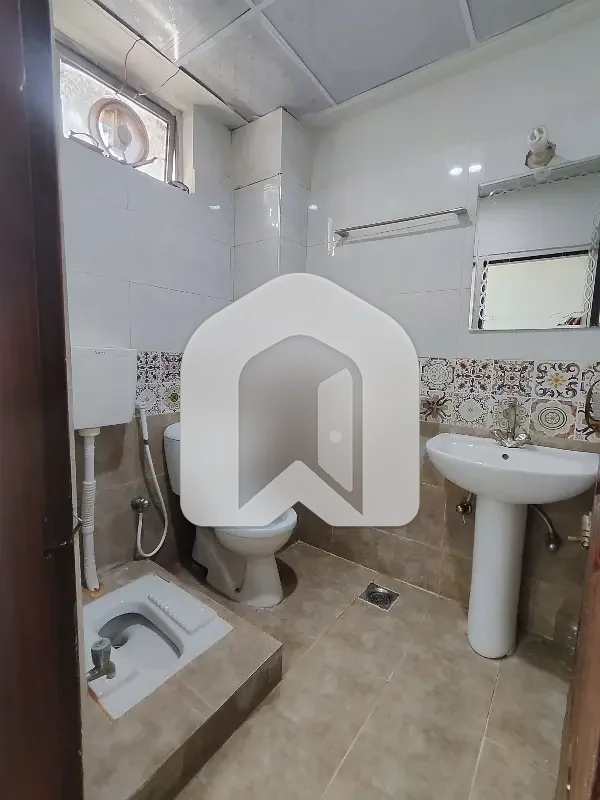 1000 sqft Office For Rent Main PWD Double Road, photo 5
