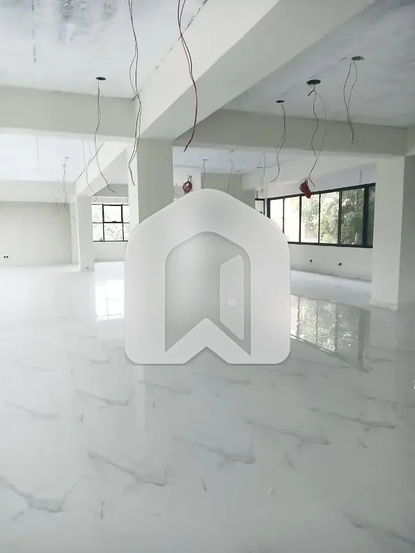 Aesthetic Office Of 3400 Square Feet For Rent Is Available, photo 11