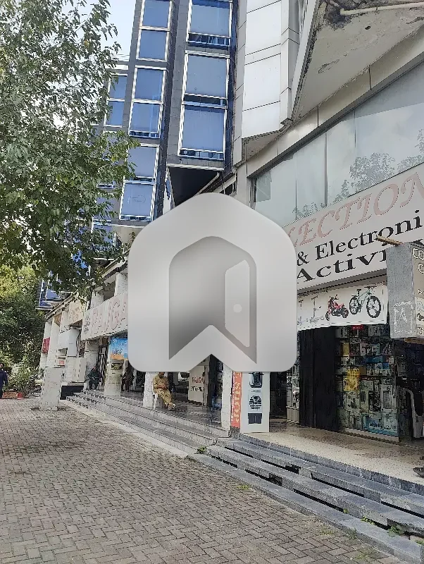 PRIME Shop For SHOWROOM / BRAND OUTLET FOR RENT 704 SQ. FT. | JINNAH AVENUE, BLUE AREA, Islamabad