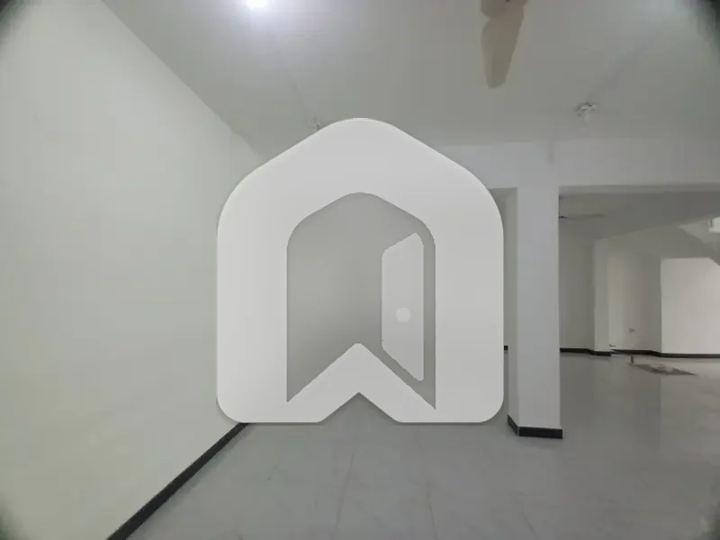 Spacious Lower Ground Commercial Hall For Rent, photo 6