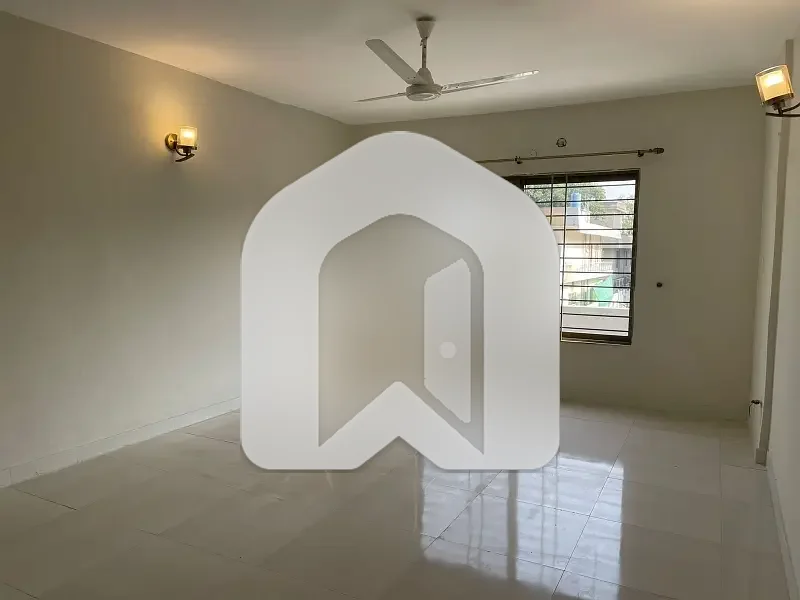 Luxurious House Front Back Garden On Prime Location Available For Rent In Islamabad, photo 28