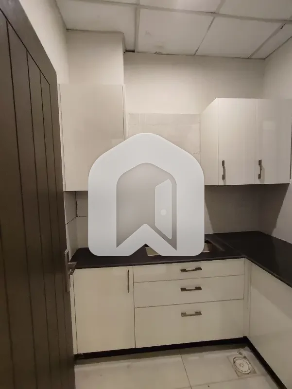 Flat Of 500 Square Feet Available In Top City 1, photo 6