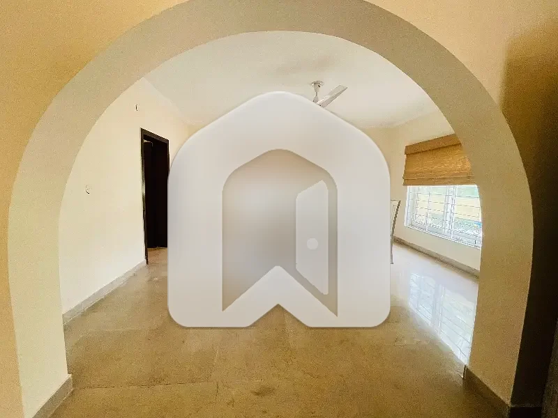 Luxury Independent Separate Portion Available For Rent, photo 7