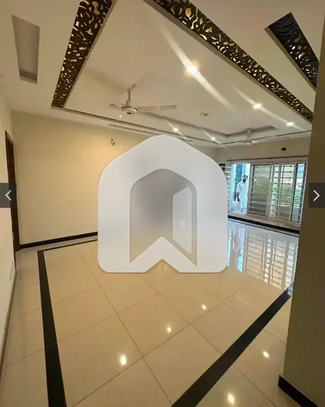 ShahAllahDitta st 4 Nearby D-12 Islamabad 14Marla Upper Portion For Rent 3bed with washroom Tvl Kichen Servant Room Parking, photo 8