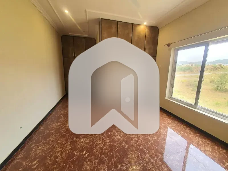 D-12 Islamabad 1Kanal Upper Portion For Rent 3bed With Washroom Drawing Dining Tvl Kichen Servant Room Parking, photo 9