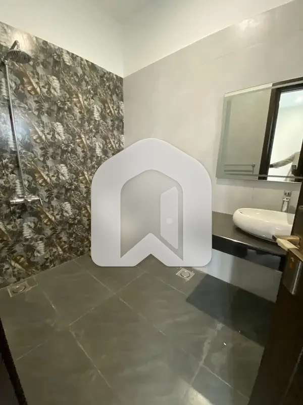 D-12 Islamabad 1Kanal Upper Portion For Rent 3bed With Washroom Drawing Dining Tvl Kichen Tearus Parking Gas Electric 12kv Solar Installed Sept Gate, photo 12