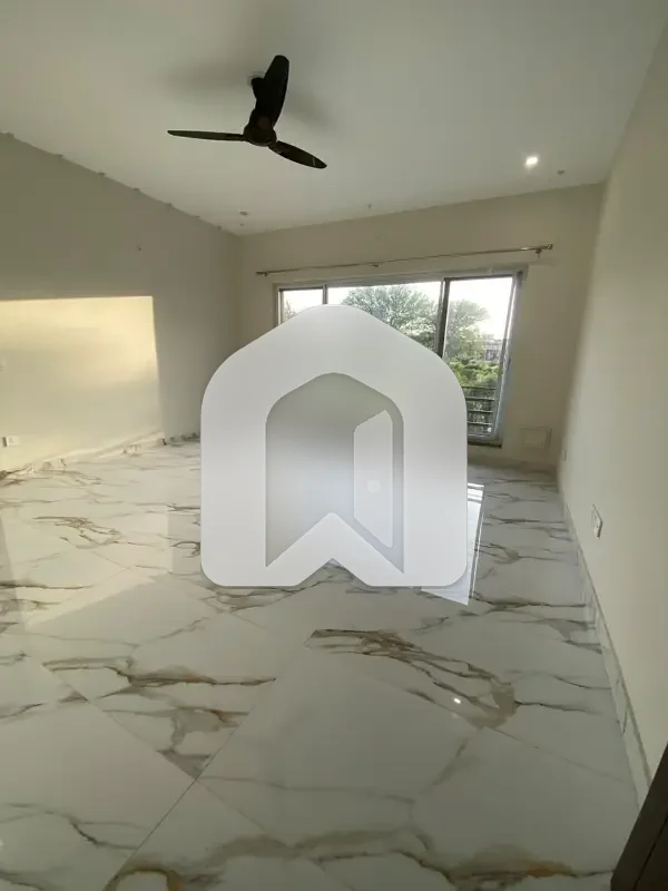 D-12 Islamabad 1Kanal Upper Portion For Rent 3bed With Washroom Drawing Dining Tvl Kichen Tearus Parking Gas Electric 12kv Solar Installed Sept Gate, photo 8