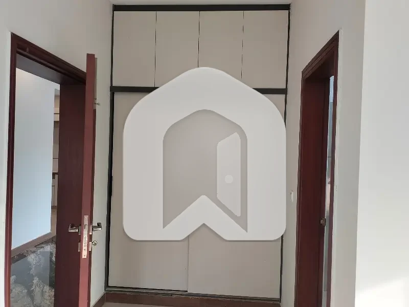 E-11/3 Beautiful 3 Bedrooms With Attached Washroom Beautiful Ground Portion For Rent, photo 15