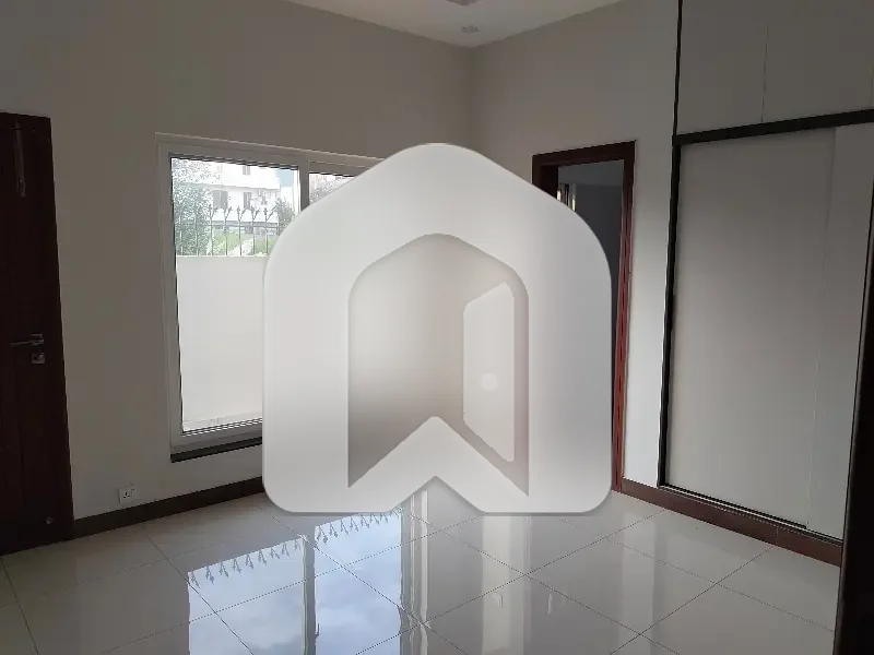 E-11/3 Beautiful 3 Bedrooms With Attached Washroom Beautiful Ground Portion For Rent, photo 5