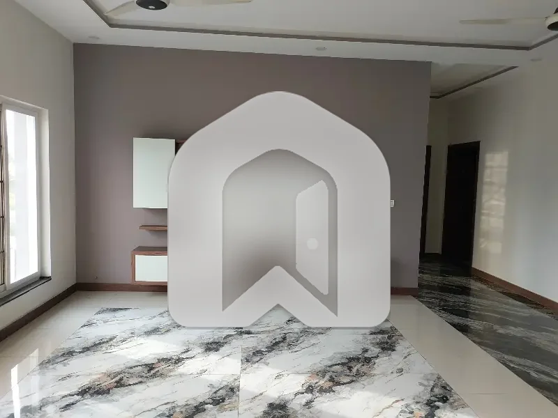 E-11/3 Beautiful 3 Bedrooms With Attached Washroom Beautiful Ground Portion For Rent, photo 7