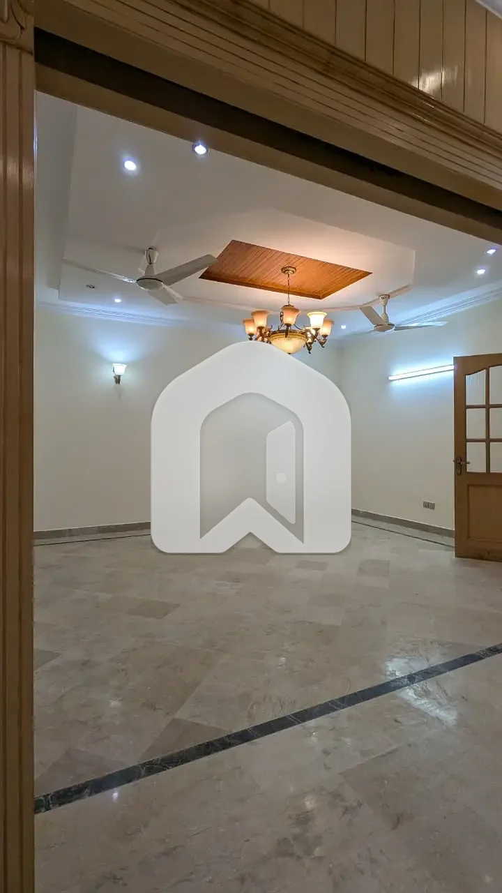 Get In Touch Now To Rent A Lower Portion In E-11/3 Islamabad, photo 8