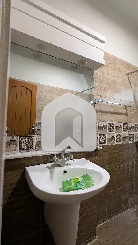 Lower Portion Of 20 Marla Is Available For rent In E-11, photo 20
