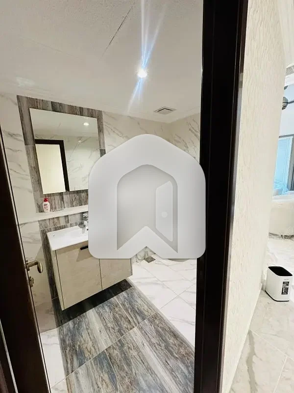 2015 Square Feet Spacious Flat Is Available In Sukh Chayn Residence For Rent, photo 4