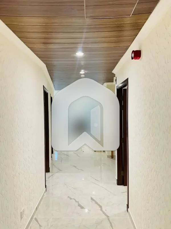 2015 Square Feet Spacious Flat Is Available In Sukh Chayn Residence For Rent, photo 18