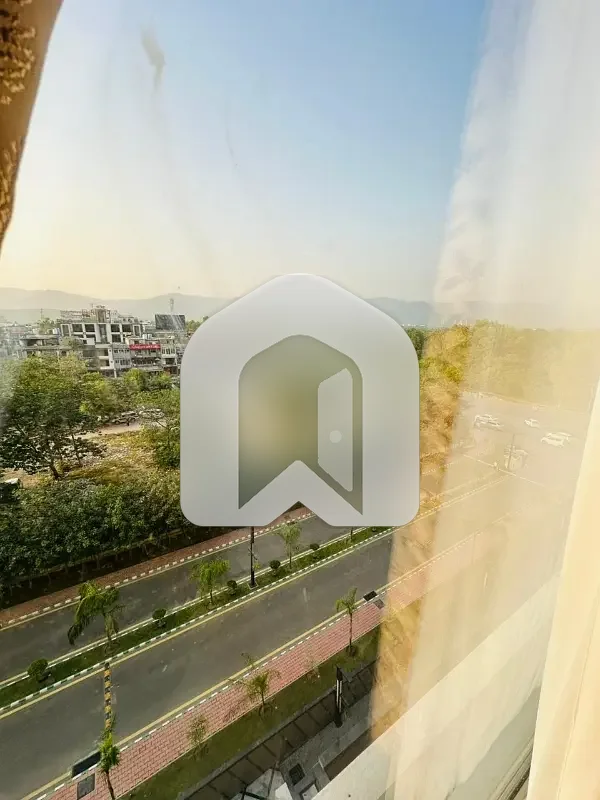 2015 Square Feet Spacious Flat Is Available In Sukh Chayn Residence For Rent, photo 7