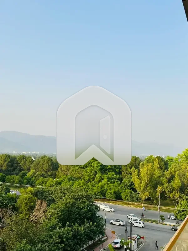 2015 Square Feet Spacious Flat Is Available In Sukh Chayn Residence For Rent, photo 8