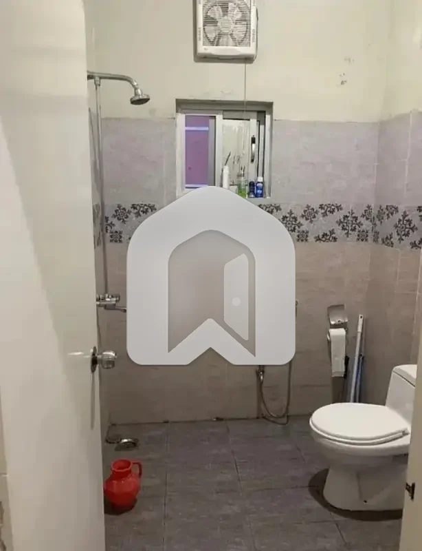 FLAT FOR RENT IN G-10/2, ISLAMABAD Well-Maintained Flat Available for Rent Location: G-10/2, Islamabad, photo 8