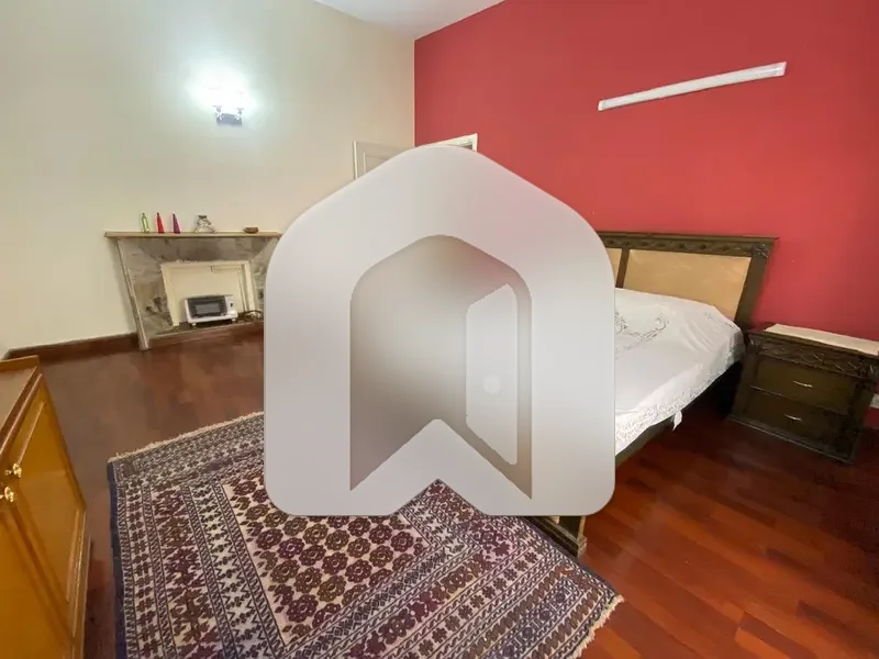 Beautiful Fully Furnished Portion With Separate Entrance, photo 14