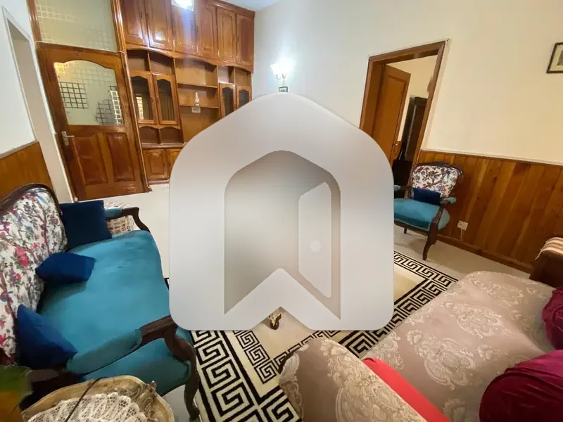 Beautiful Fully Furnished Portion With Separate Entrance, photo 15