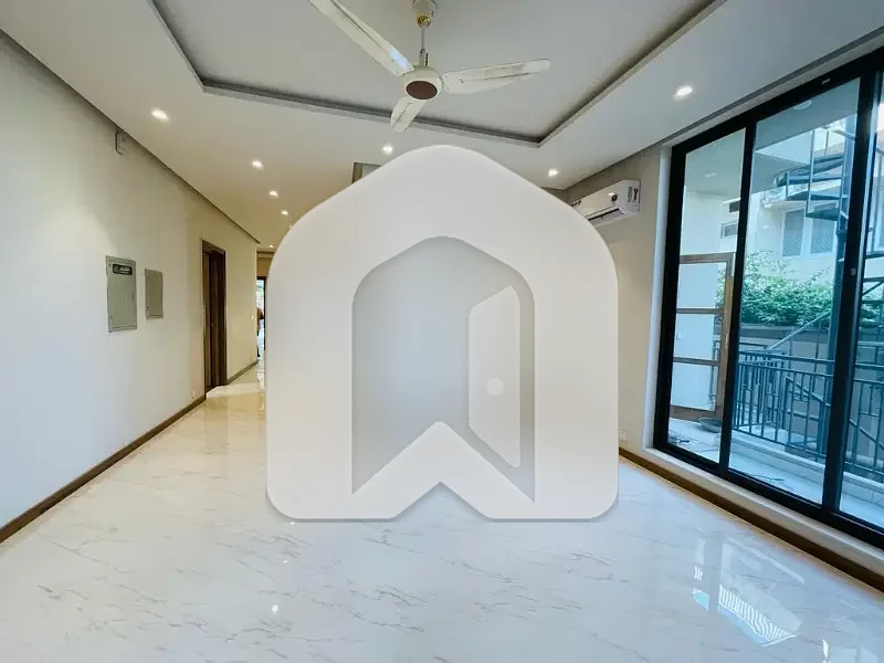 Branded New Luxury House Available For Rent, photo 8