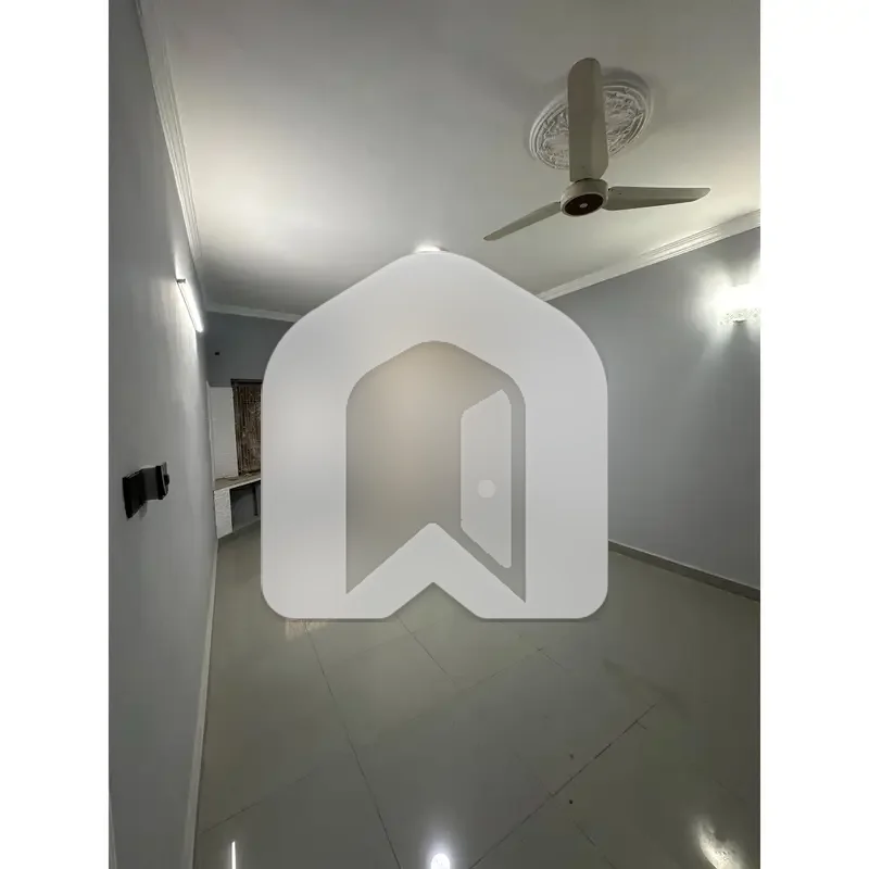 1 Kanal Full House Available For Rent In G-10, photo 8