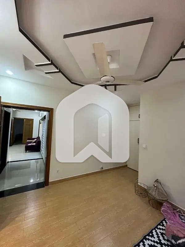 10 Marla Tile Floor Like Brand New Upper Portion For Rent In G-14/4 Islamabad, photo 9