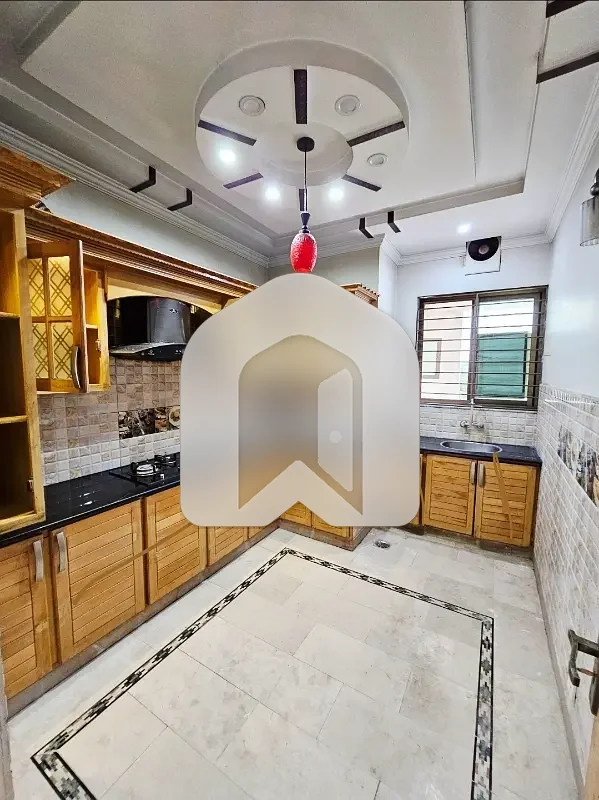 7 Marla Upper Portion Prime Location All Facilities Gas , Boring G13, photo 8