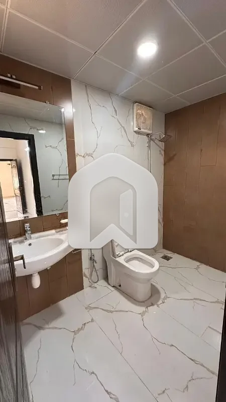 Three Bedrooms Apartment Available For Rent, photo 11