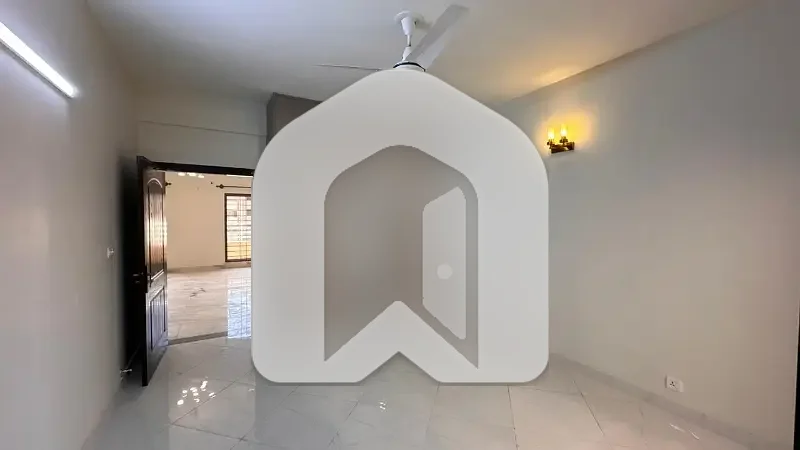Three Bedrooms Apartment Available For Rent, photo 10