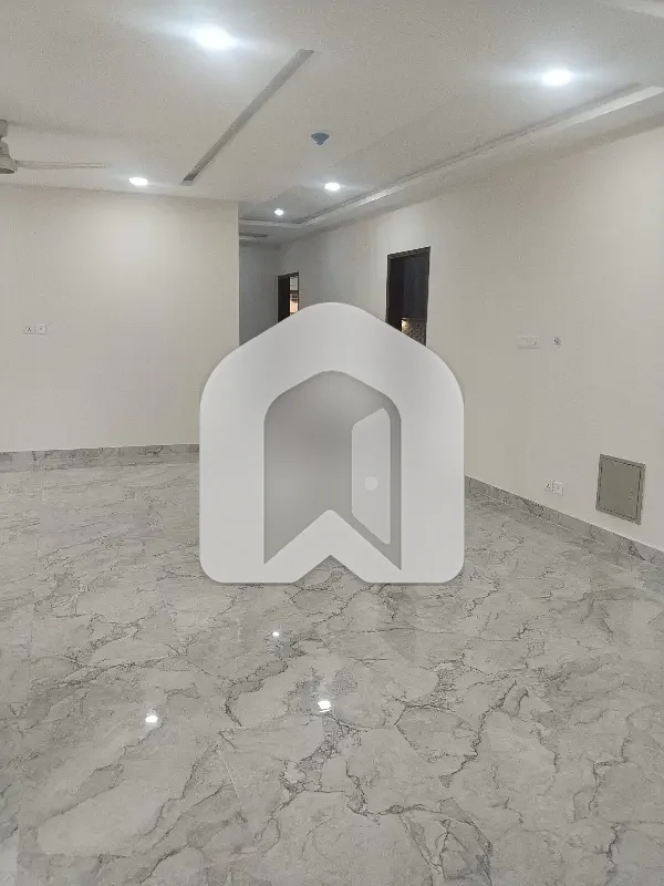 Four Bedrooms Brand New Appartment Available For Rent, photo 19