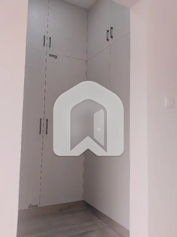 4 Bedrooms Apartment Available For Rent, photo 13
