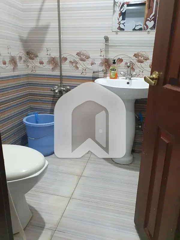 1 Bed Room Available Flat For Rent In E11 4, photo 3