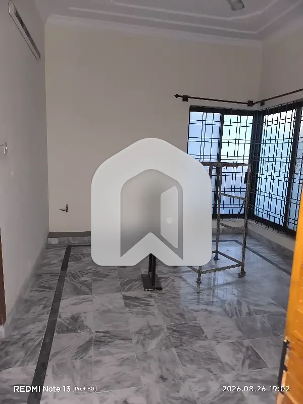 Portion 3 Bedrooms, 3 Bathrooms & DD TV Lounge, Kitchen, photo 3