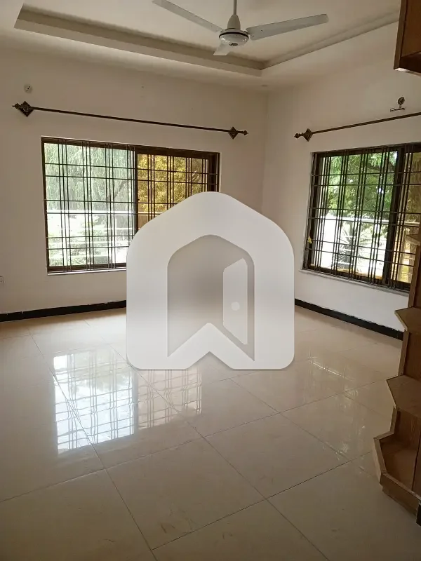 3 Bathrooms Upper Portion Available For Rent In G9, photo 10