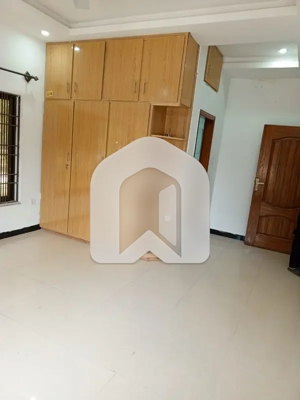 3 Bathrooms Upper Portion Available For Rent In G9, photo 6