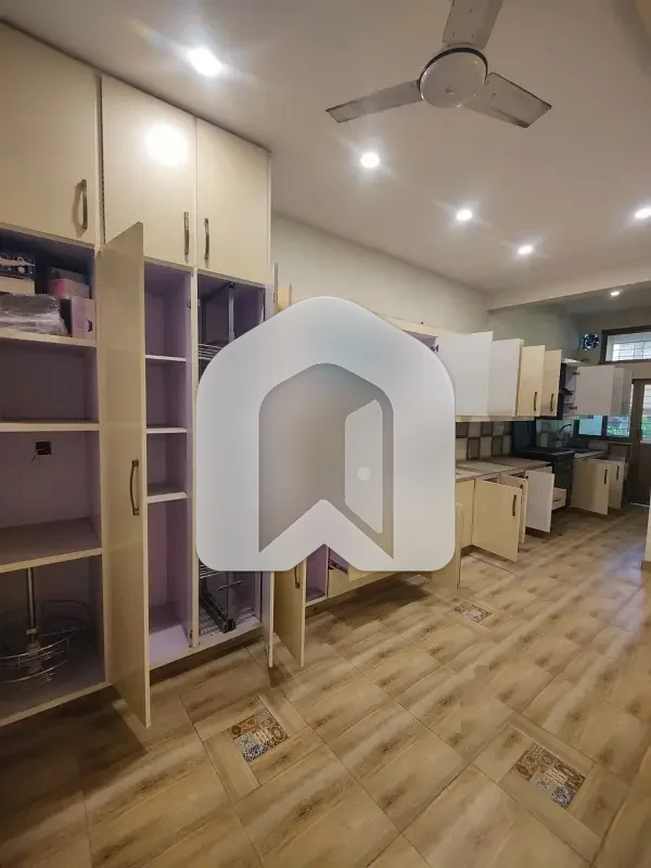 3 Bedrooms With Attached Bathrooms Upper Portion Available For Rent In G9, photo 9