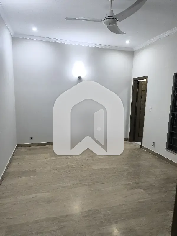 Upper Portion For Rent In G-10, photo 11