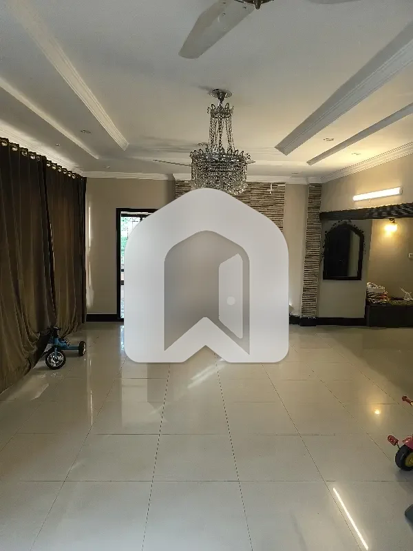 4 Bedrooms & 3 Bathrooms Upper Portion Available For Rent In G9, photo 9