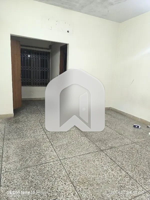 3 Bedrooms & 3 Upper Portion D TV Lounge Kitchen, photo 5