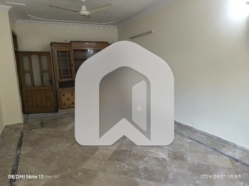3 bedrooms & 3 bathrooms DD TV lounge kitchen, photo 3