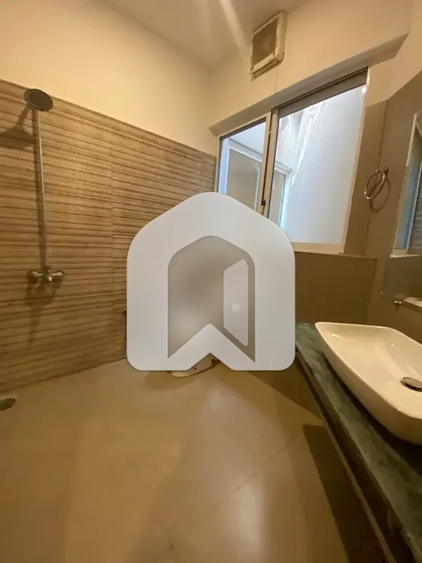 8 Marla Basement For Rent, photo 5