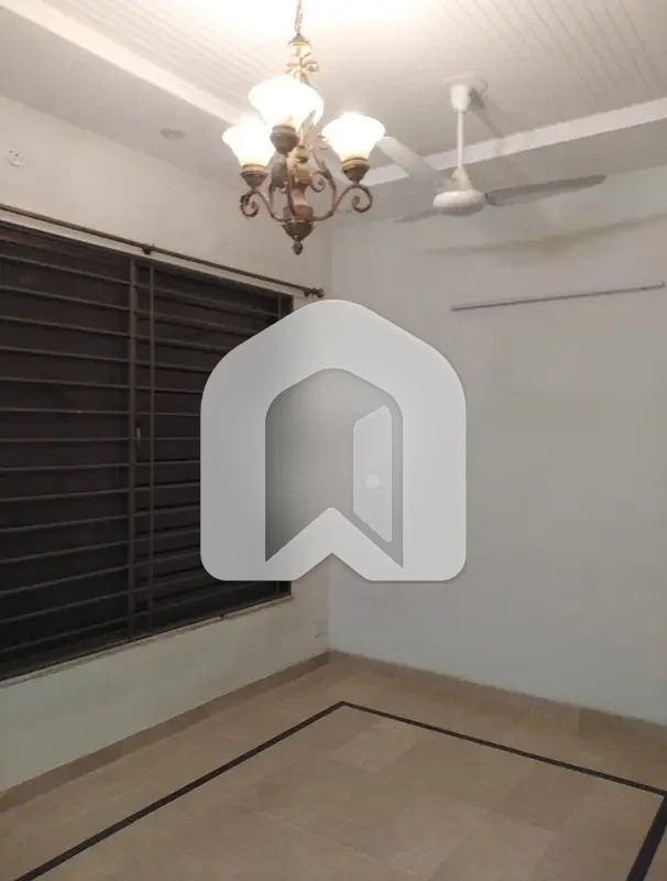 8 marla Uper Portion For Rent In Korang Town, photo 5