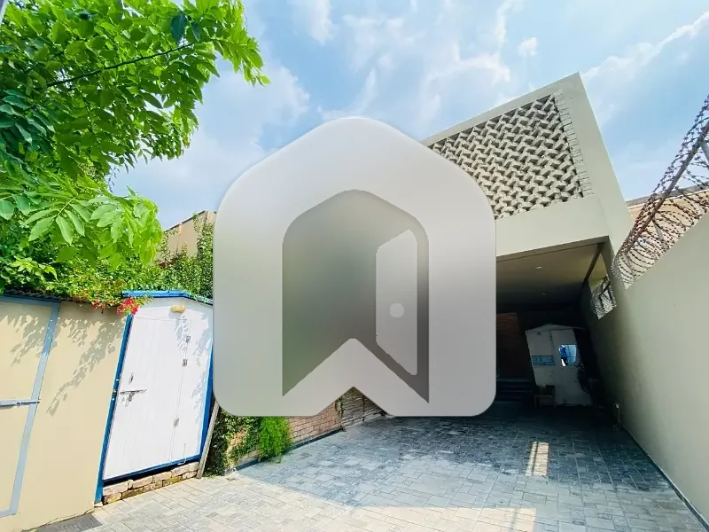 Brand New Ground Portion Luxurious Fully Furnished With Lawn For Rent, photo 16