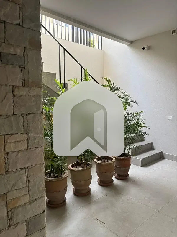 Brand New Fully Furnished Luxurious Lower Ground Portion With Natural Sunlight, photo 8