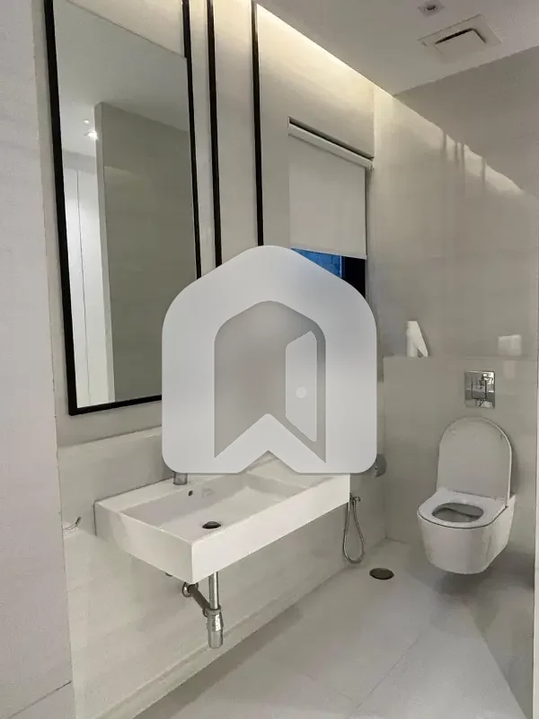 Brand New Fully Furnished Luxurious Lower Ground Portion With Natural Sunlight, photo 13