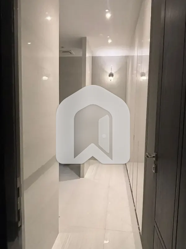 Brand New Fully Furnished Luxurious Lower Ground Portion With Natural Sunlight, photo 12