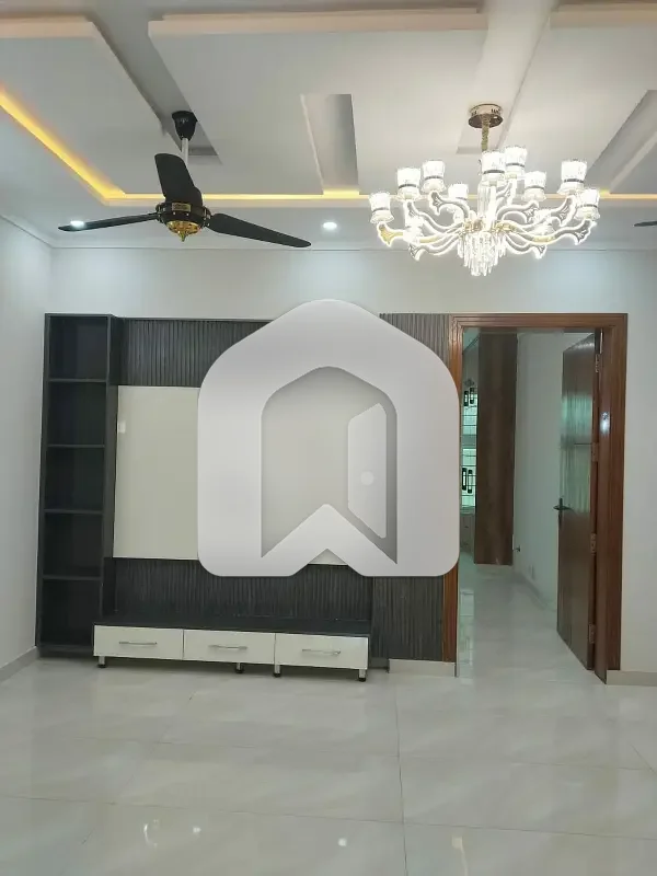 7 Marla Brand New Ground Portion 10 Kva Solar Install Available For Rent In Jinnah Garden, photo 9