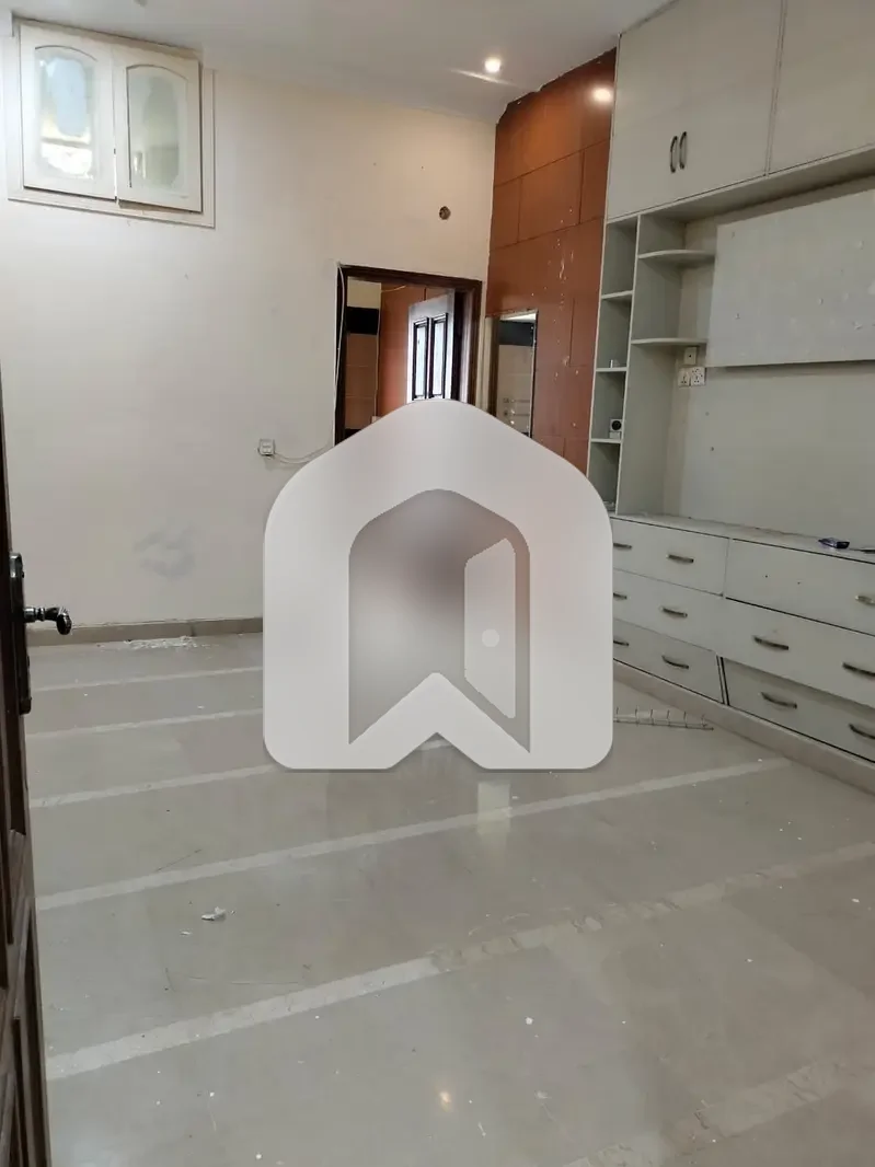 E11 Upper Portion Available For Rent, photo 7