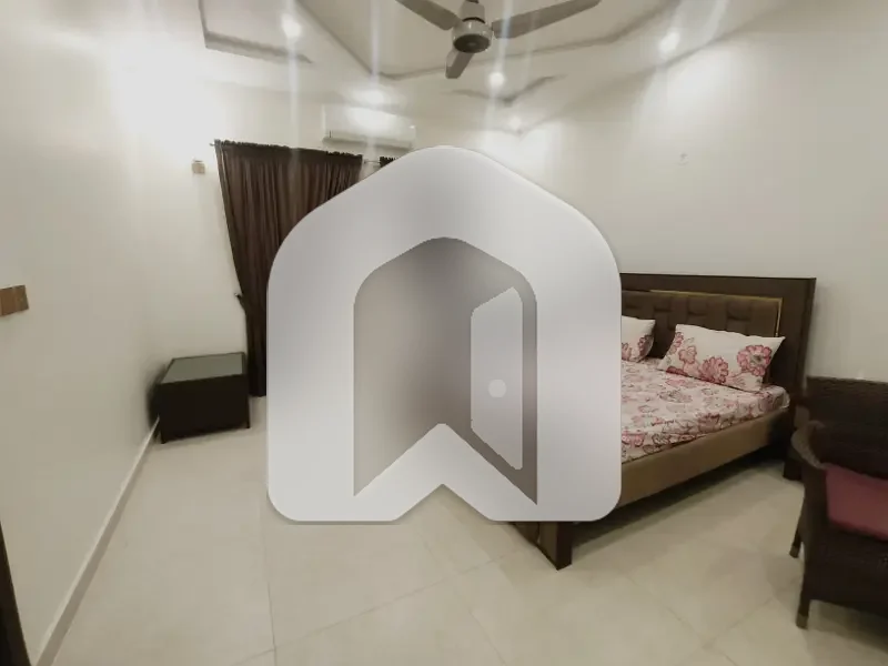 3 Bedrooms Upper Portion Of 1 Kanal House Luxury Furnished Available For Rent, photo 9