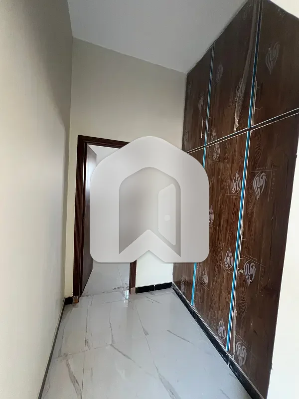 Kanal Upper Portion Available For Rent Best Location Bahria Enclave, photo 8